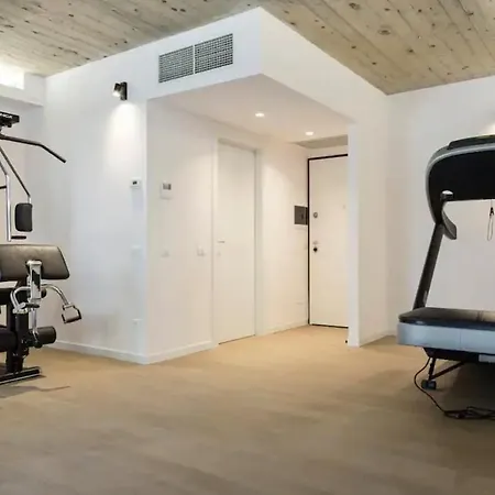 Duomo Bilocale - Private Gym- Metropolitana Appartement